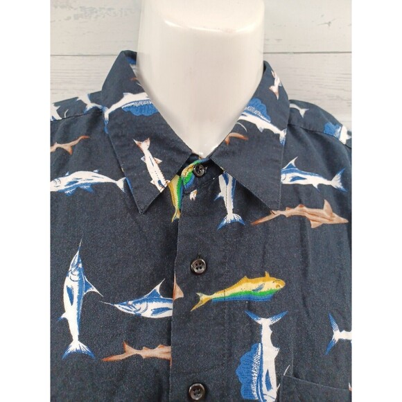 Untied Hawaiian Shirt Shark Fish Sz XL XLT Short Sleeve - Picture 2 of 9